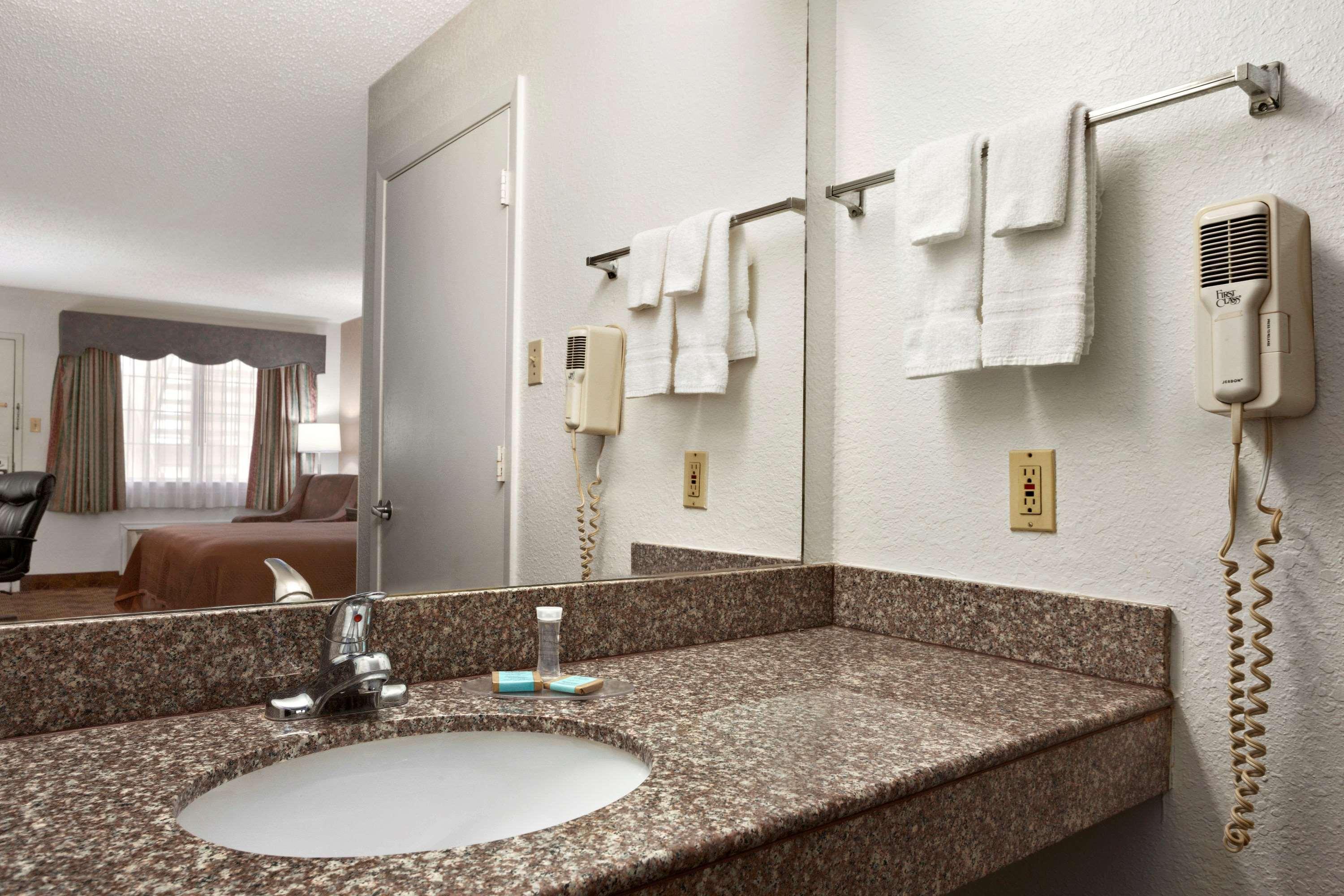 Travelodge By Wyndham Killeen/Fort Hood Esterno foto